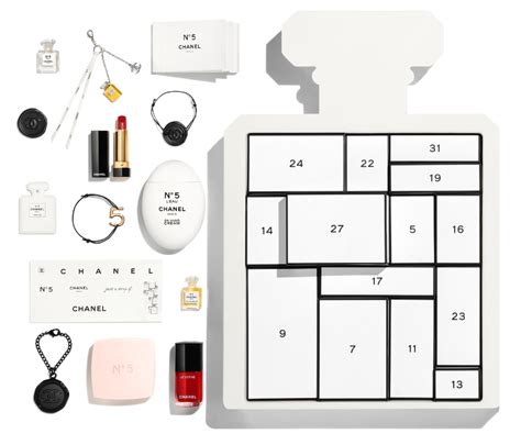 chanel adventskalender 2023|Chanel advent calendar.